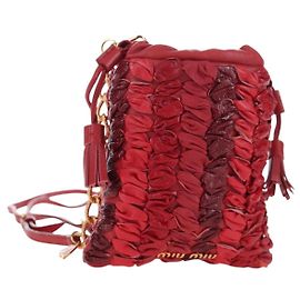 Miu Miu Matelasse Shoulder Pouch Leather Red Gold Tone Auth SW2692M