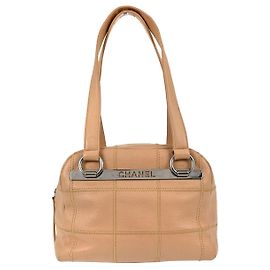 Bolsa de Ombro Chanel Square Stitch Matelassé Caviar Small