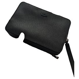 Bolso de mano Lacoste en cuero negro
