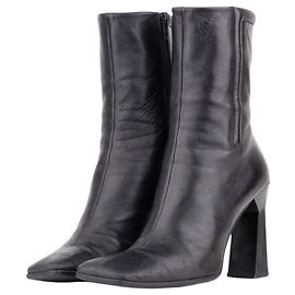 Botines de tacón escultórico y punta cuadrada Miu Miu AW99