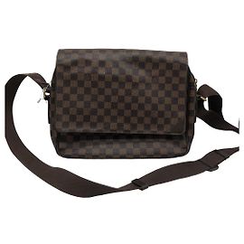 Louis Vuitton Shelton Messenger Damier Ebene MM