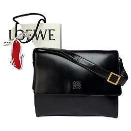 Borsa a tracolla con patta in pelle Loewe Flamenco Vintage Nero Oro