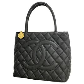 Chanel Tote Bag aus schwarzem genarbtem Kalbsleder