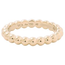 Anel Van Cleef & Arpels Perlee em ouro e pérola