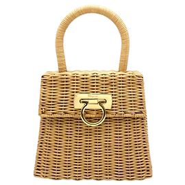 Bolsa Cesto de Alça Salvatore Ferragamo Ferragamo Gancini