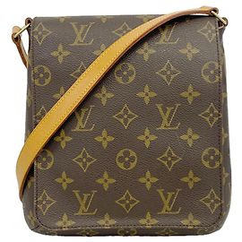 Bolsa de Ombro Louis Vuitton Monogram Musette Salsa