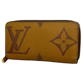 Carteira Zippy Monogram Giant Reverse Louis Vuitton