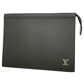Louis Vuitton Taiga Pochette Voyage Clutch Bag