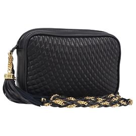 Bolsa de Ombro com Corrente BALLY em Couro Preto e Dourado Auth BA15570A