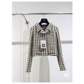Casaco Chanel Multicor em Tweed Coleção 23A Dakar Tamanho 34