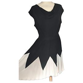 Alain Manoukian Manoukian Drapiertes Preppy Abendkleid
