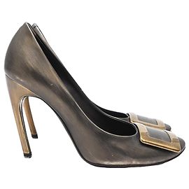 Escarpins Roger Vivier Trompette vintage Effect en cuir bronze