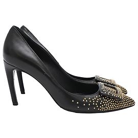 Décolleté Trompette borchiate Roger Vivier in pelle nera
