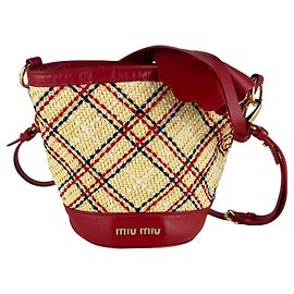 Miu Miu Handtasche aus rotem Raffia und Leder