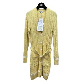 Robe Chanel 22P en laine jaune