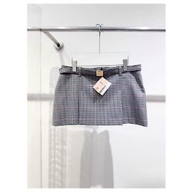 Miu Miu Rock aus Wolle in Grau Karo