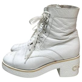 CHANEL 'Ready Steady' Schnürstiefel aus weißem Leder 37.5 Gebraucht