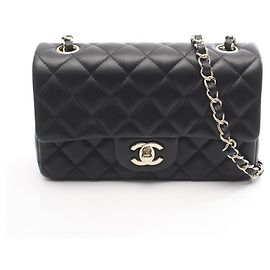 Bolsa de Ombro Chanel Mini Matelassé 20