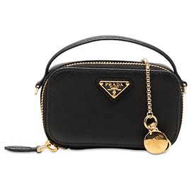 Mini bolsa pochette Prada em Saffiano preta