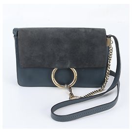 Bolsa de Ombro Chloé Faye em Couro