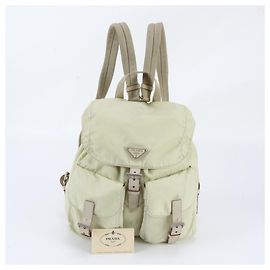 Prada Tessuto Nylon Rucksack mit Dreiecks-Logo