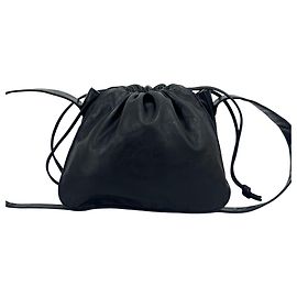 Loewe Vintage Anagram Logo Schultertasche mit Kordzug aus Nappaleder