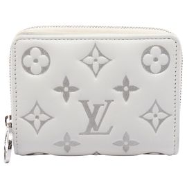 Louis Vuitton Portefeuille Lou LV SKI Bi-fold Wallet