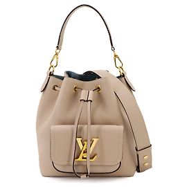 Louis Vuitton Lock Me Bucket Handtasche