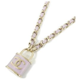 Colar de couro rosa Chanel