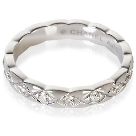 Anillo Chanel Mini Modelo Coco Crush en Oro Blanco y Diamantes