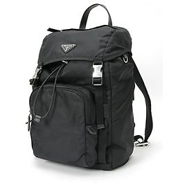 Mochila Prada em couro Saffiano e Re-Nylon