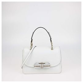 Valentino Handtasche aus weißem Leder mit Schleife und Tragegriff