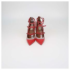 Valentino Pumps Love Latch em couro envernizado Coral Red, Grey