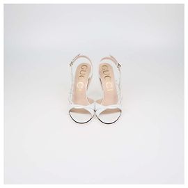 Sandali Slingback Gucci in pelle verniciata bianca con dettagli traforati