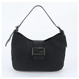 Bolso de hombro bucket de cuero Fendi Zucchino Mamma