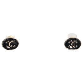 Chanel Brincos de pino ovais CC pretos e dourados