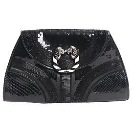 Bulgari Clutch Leoni adornada con lentejuelas negras