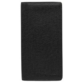 Louis Vuitton Taiga Long Wallet