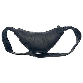 Borsa a tracolla Croissant piccola Lemaire in pelle di agnello nera