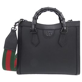 Gucci Diana Handtasche aus Leder Schwarz