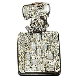 Pins Chanel Parfum doré