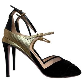 Sandales Fendi noires T.38