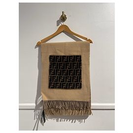 Etole Fendi beige Neuve