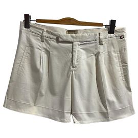 Shorts Burberry blanco T.38