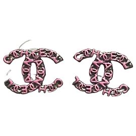 Boucles d'oreilles Chanel CC noir et rose