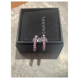 Orecchini Chanel a cerchio rosa