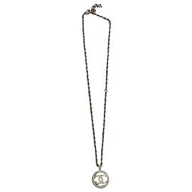 Collier Chanel CC perles