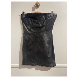 Valentino Garavani Vestido Valentino negro T.XS