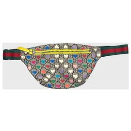 Cintura con borsa Gucci cuori