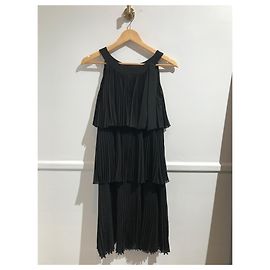Red Valentino Kleid schwarz T.34